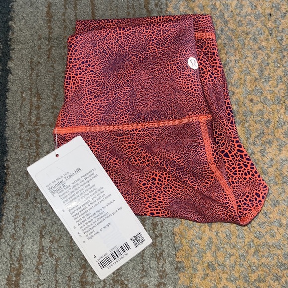 Lululemon Wunder Train High-Rise Short 8"/NWT/Size 4/can shorten by Lululemon! - Picture 6 of 6